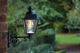 Chenonceau 05 | Wandleuchte aufrecht von Roger Pradier